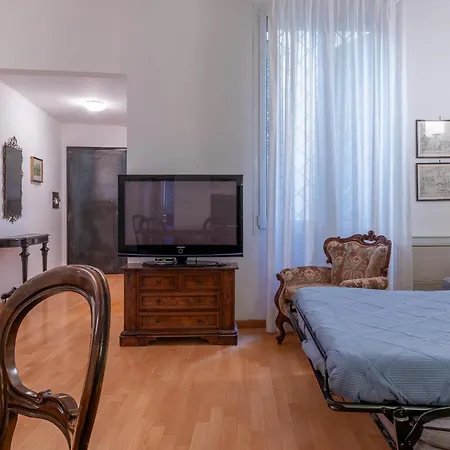 Housmart Cartoleria 8 Apartment