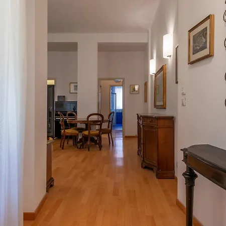 Housmart Cartoleria 8 Apartment