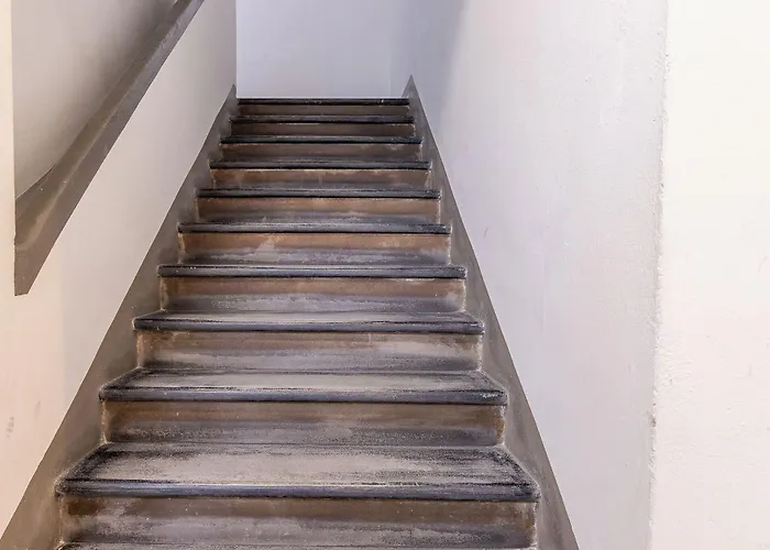 Housmart Cartoleria 8 Bolonia