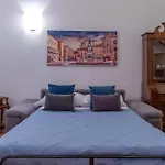 Апартаменты Housmart Cartoleria 8 *