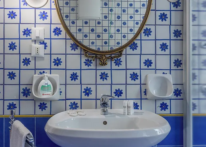 Housmart Cartoleria 8 بولونيا